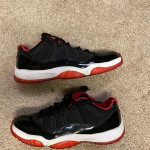 Jordan retro 11 low “bred”